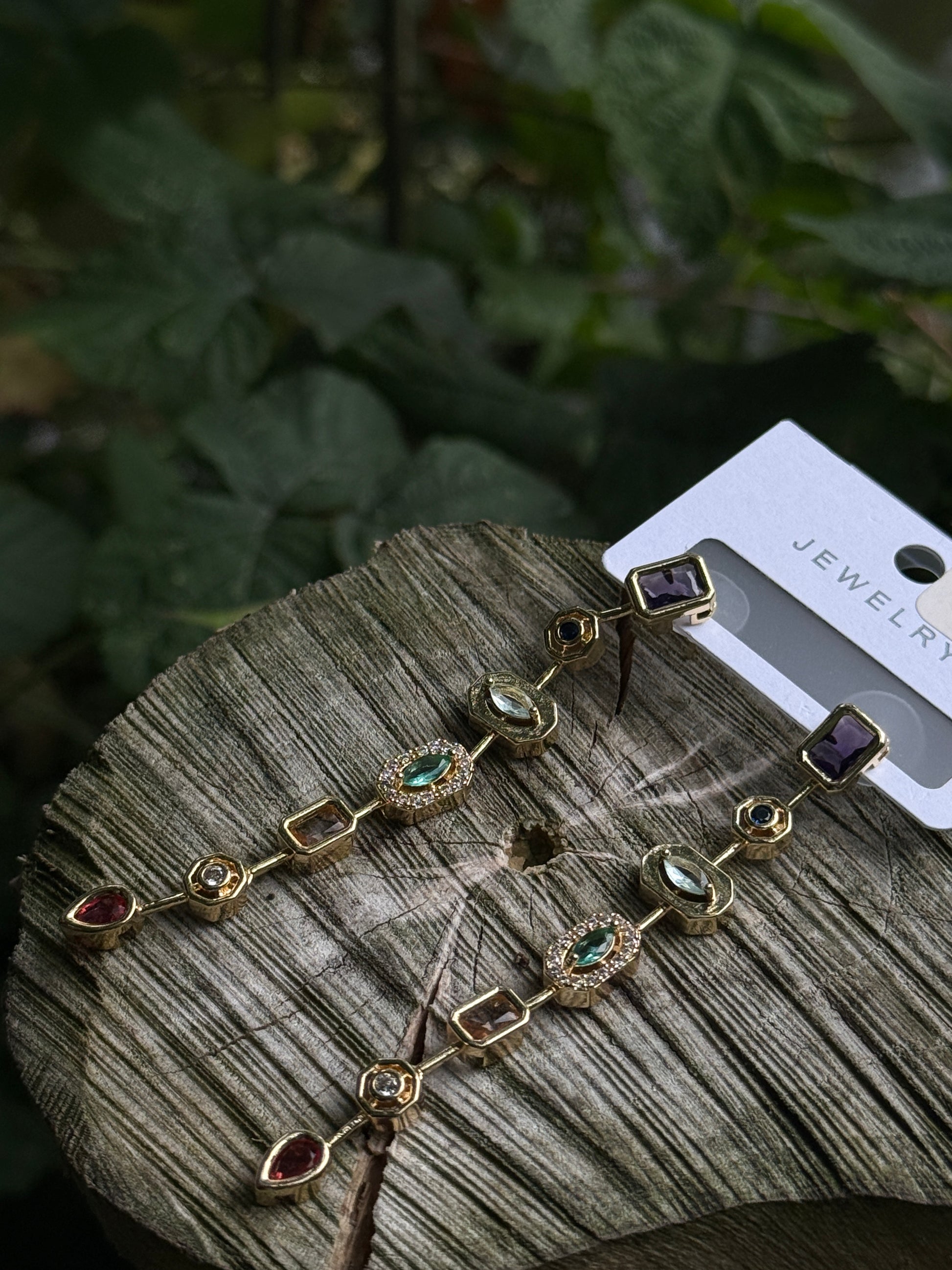 Zeven Elementen Stalen Oorbellen – Met Gekleurde Kristal - Lioraen - Sieraden