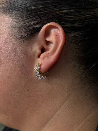 Transparante Kristallen Oorringen met Gouden Details – Staal - Lioraen - Sieraden