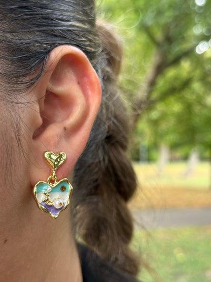 Hartvormige Oorbellen met Emaille en Parel – Staal - Lioraen - Sieraden